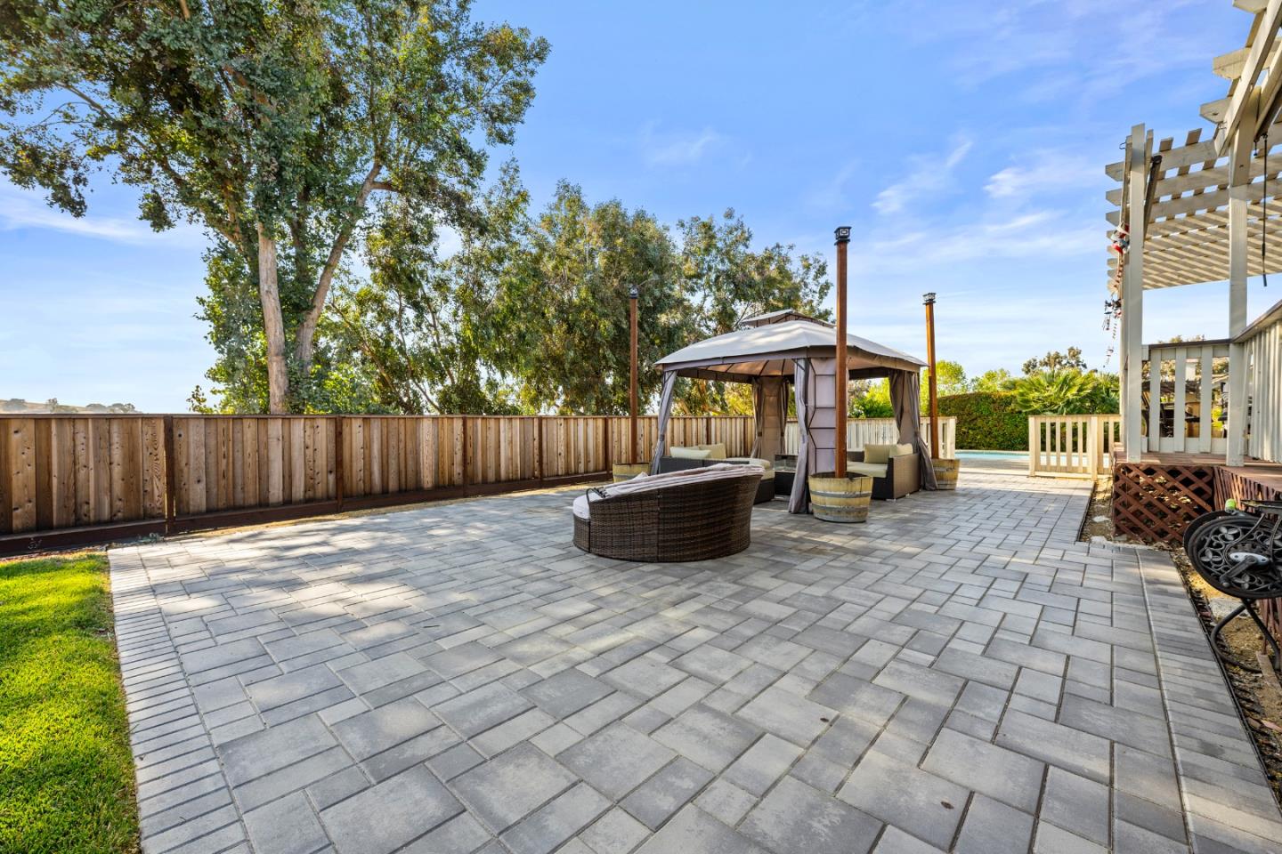 Detail Gallery Image 74 of 93 For 151 Tierra Del Sol, Hollister,  CA 95023 - 4 Beds | 3 Baths
