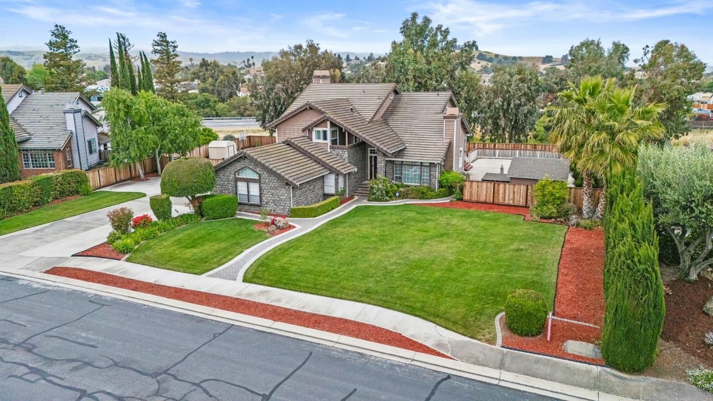 Detail Gallery Image 79 of 93 For 151 Tierra Del Sol, Hollister,  CA 95023 - 4 Beds | 3 Baths