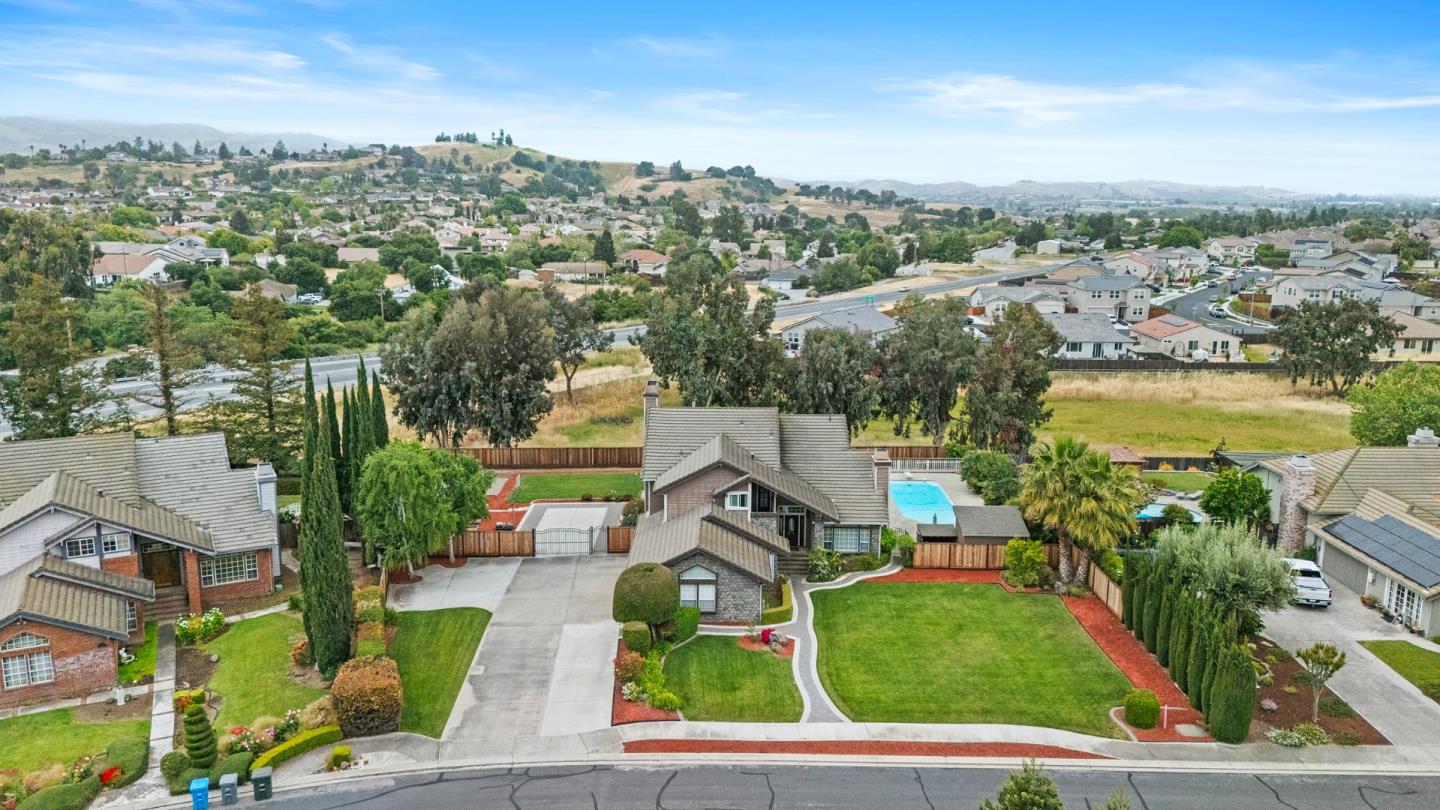 Detail Gallery Image 93 of 93 For 151 Tierra Del Sol, Hollister,  CA 95023 - 4 Beds | 3 Baths