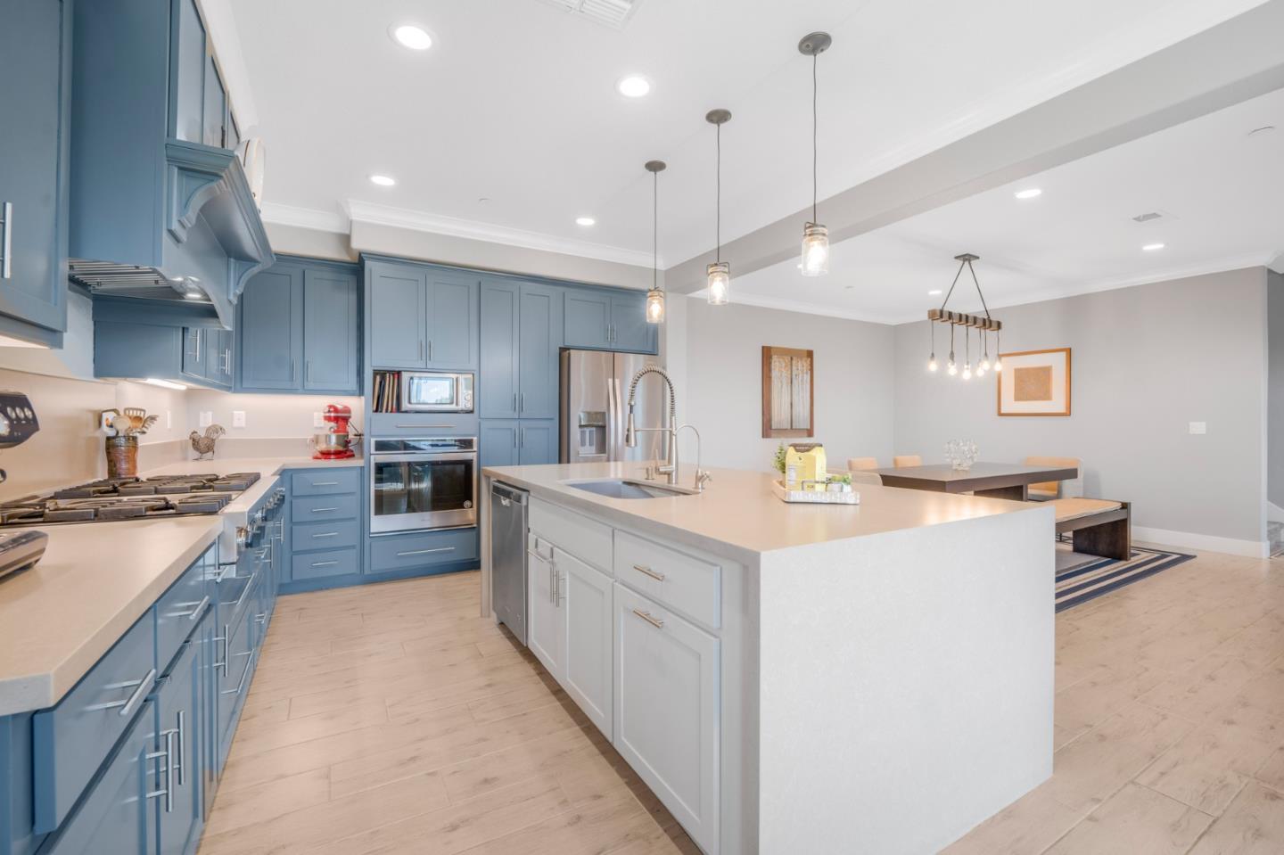 Detail Gallery Image 15 of 38 For 16715 Murphy Ave, Morgan Hill,  CA 95037 - 4 Beds | 3 Baths
