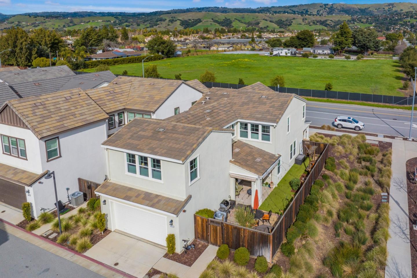 Detail Gallery Image 2 of 38 For 16715 Murphy Ave, Morgan Hill,  CA 95037 - 4 Beds | 3 Baths