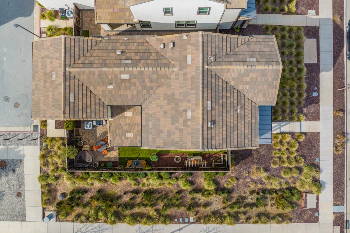 Detail Gallery Image 3 of 38 For 16715 Murphy Ave, Morgan Hill,  CA 95037 - 4 Beds | 3 Baths