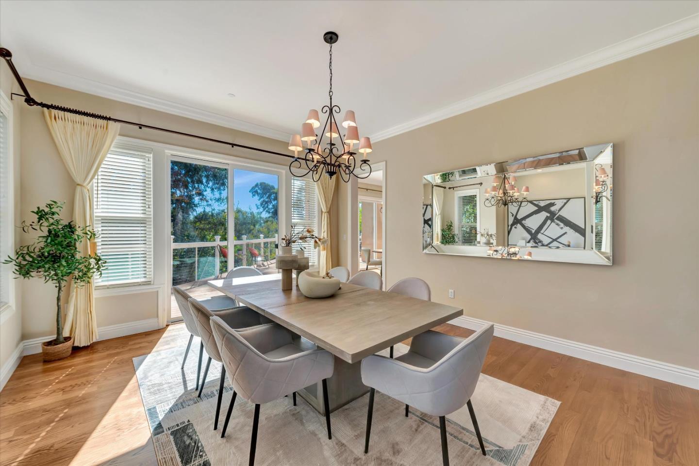 Detail Gallery Image 30 of 85 For 10108 Crescent Ct, Cupertino,  CA 95014 - 5 Beds | 4 Baths