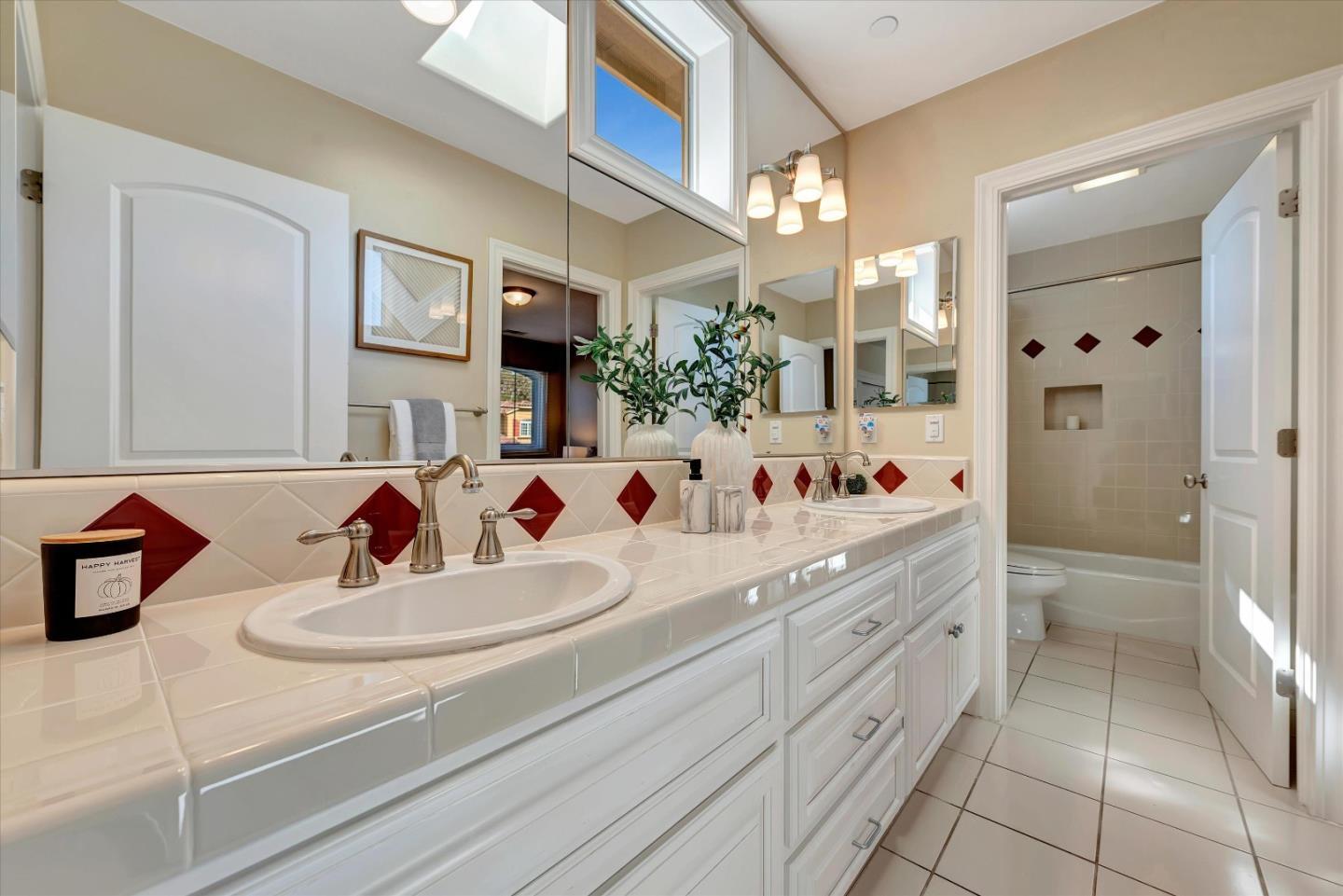 Detail Gallery Image 54 of 85 For 10108 Crescent Ct, Cupertino,  CA 95014 - 5 Beds | 4 Baths