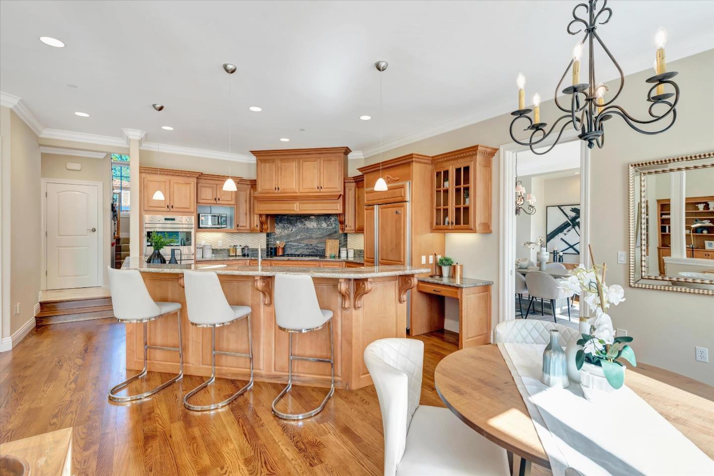 Detail Gallery Image 6 of 85 For 10108 Crescent Ct, Cupertino,  CA 95014 - 5 Beds | 4 Baths