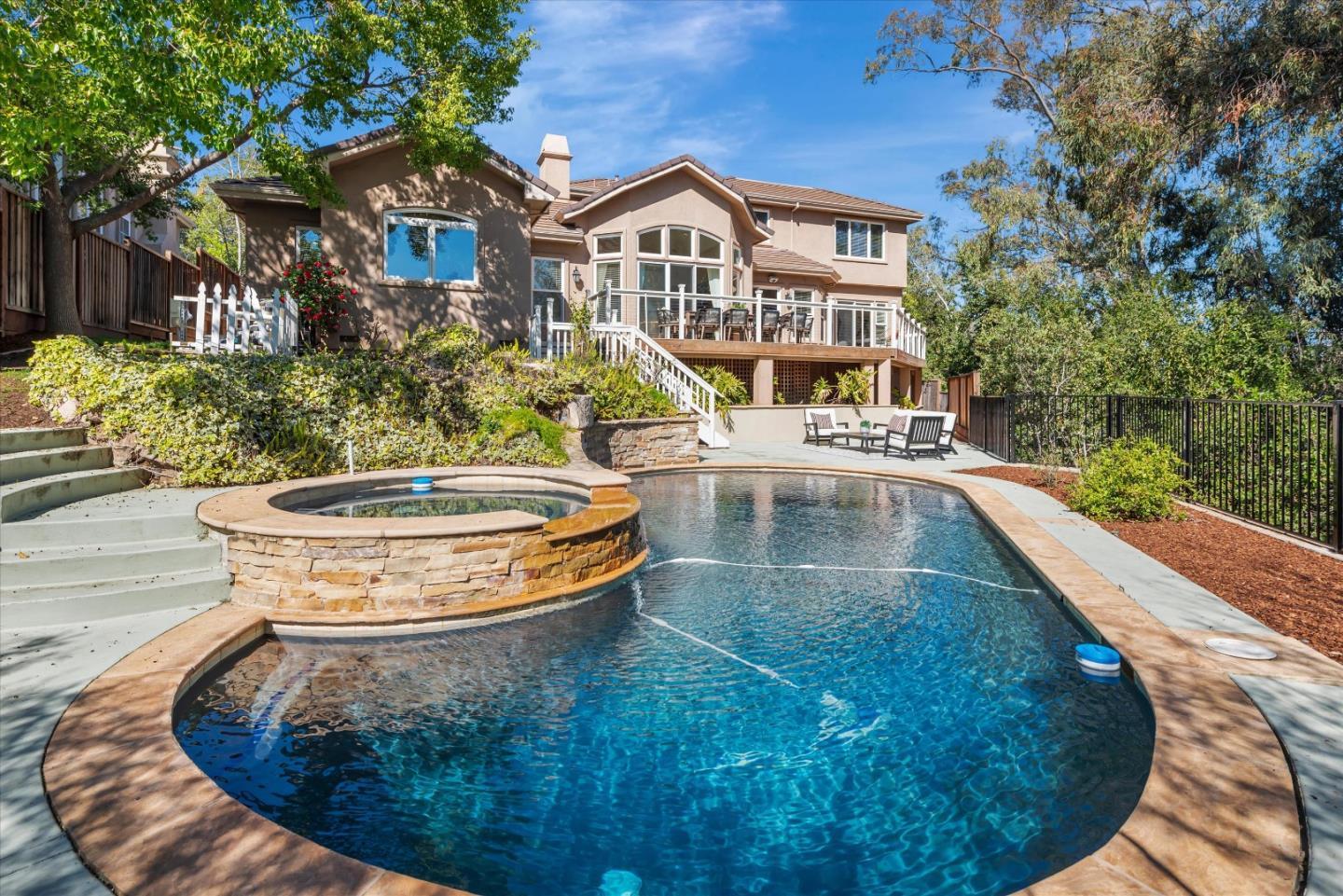 Detail Gallery Image 64 of 85 For 10108 Crescent Ct, Cupertino,  CA 95014 - 5 Beds | 4 Baths