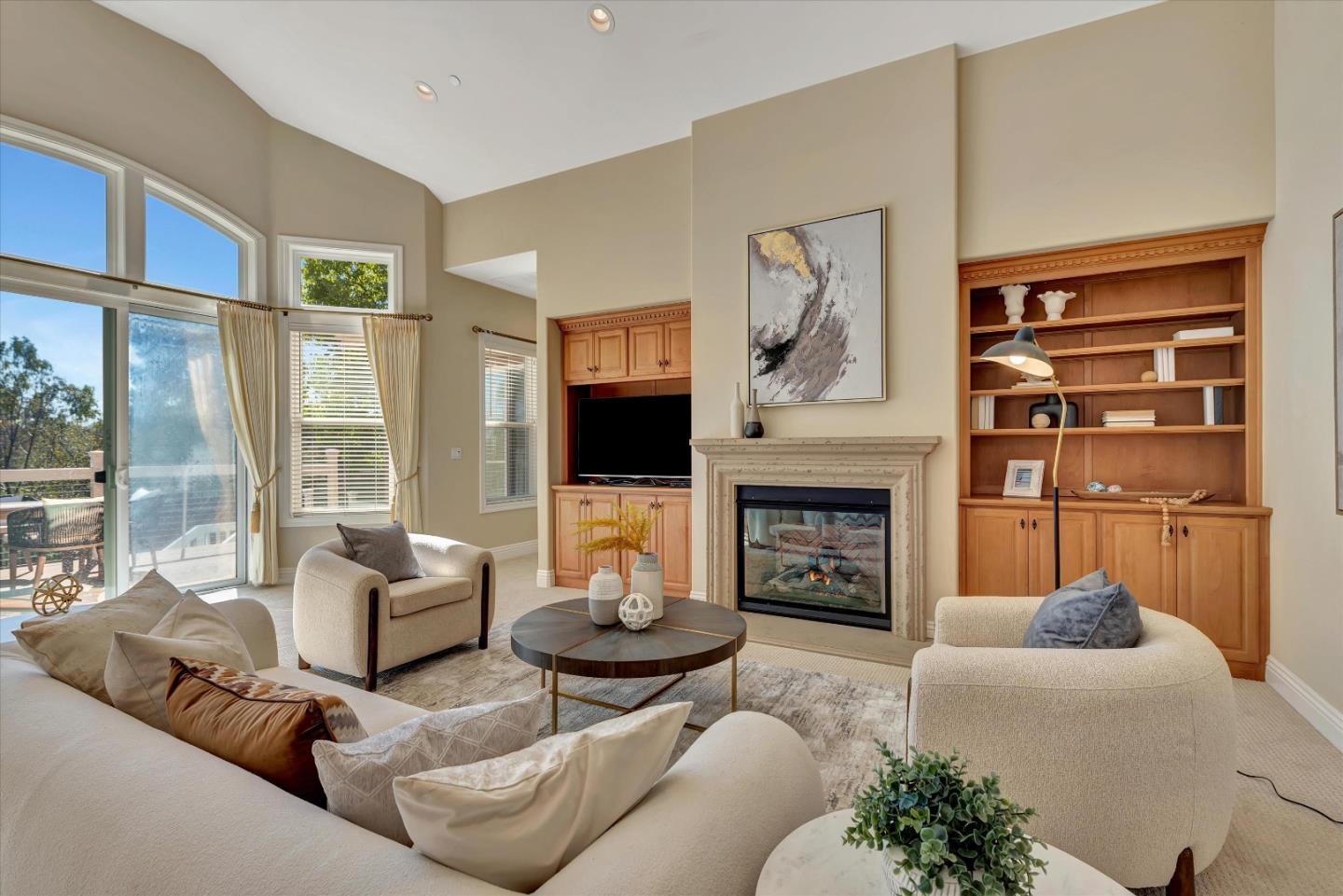 Detail Gallery Image 8 of 85 For 10108 Crescent Ct, Cupertino,  CA 95014 - 5 Beds | 4 Baths
