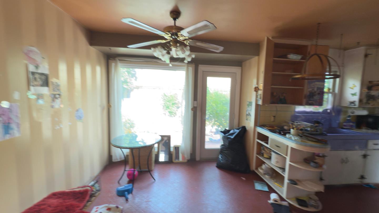 Detail Gallery Image 11 of 53 For 909 Elizabeth Way, Sunnyvale,  CA 94087 - 3 Beds | 1 Baths