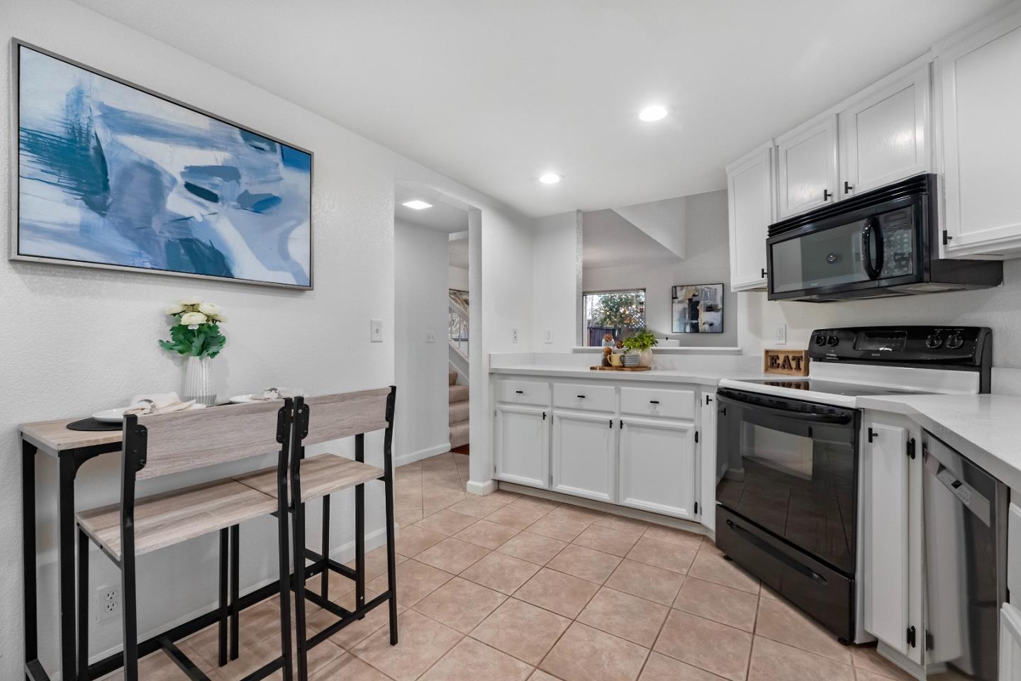 Detail Gallery Image 11 of 40 For 51 Mill Stone Ln, San Jose,  CA 95136 - 3 Beds | 2/1 Baths