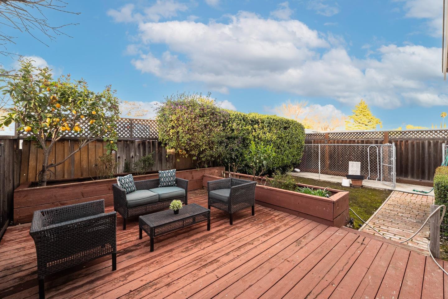 Detail Gallery Image 28 of 40 For 51 Mill Stone Ln, San Jose,  CA 95136 - 3 Beds | 2/1 Baths