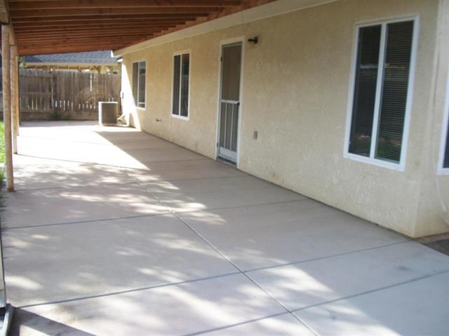 Detail Gallery Image 13 of 14 For 642 Kensington Cir, Los Banos,  CA 93635 - 3 Beds | 2 Baths