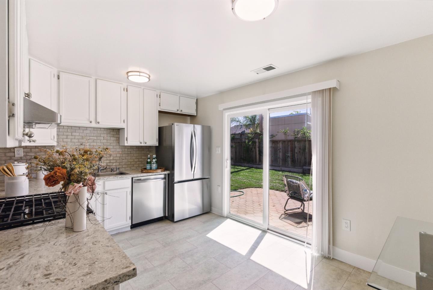 Detail Gallery Image 12 of 41 For 3087 Franela Dr, San Jose,  CA 95124 - 3 Beds | 2 Baths