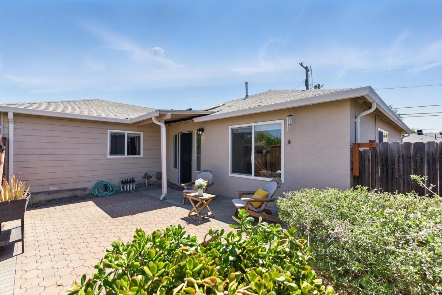 Detail Gallery Image 6 of 41 For 3087 Franela Dr, San Jose,  CA 95124 - 3 Beds | 2 Baths