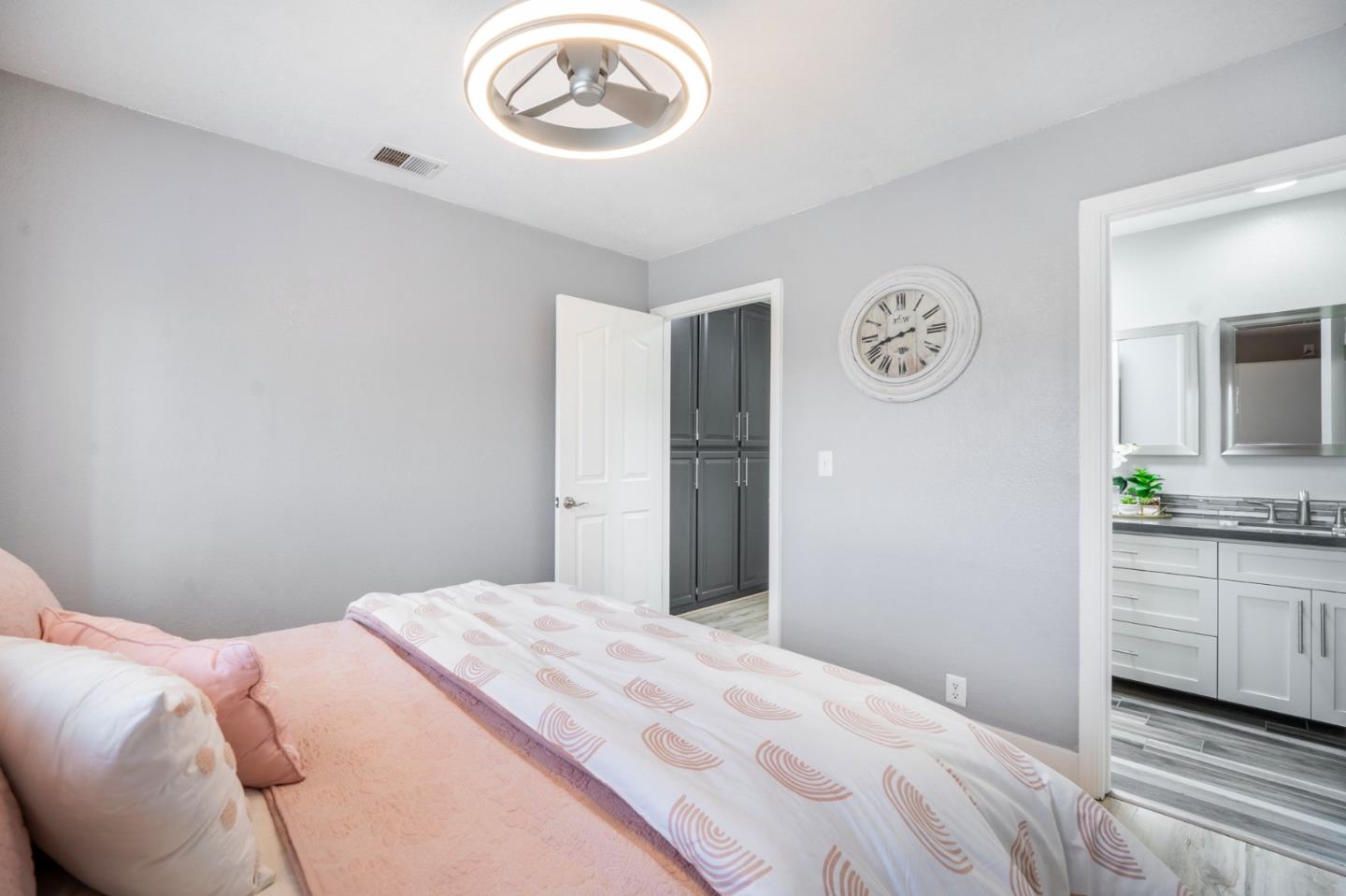 Detail Gallery Image 19 of 39 For 17440 Calle Mazatan, Morgan Hill,  CA 95037 - 4 Beds | 2 Baths