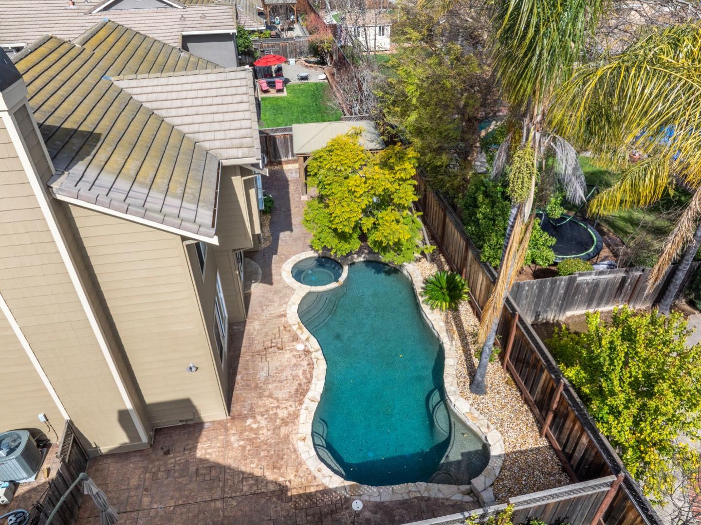 Detail Gallery Image 2 of 39 For 17440 Calle Mazatan, Morgan Hill,  CA 95037 - 4 Beds | 2 Baths
