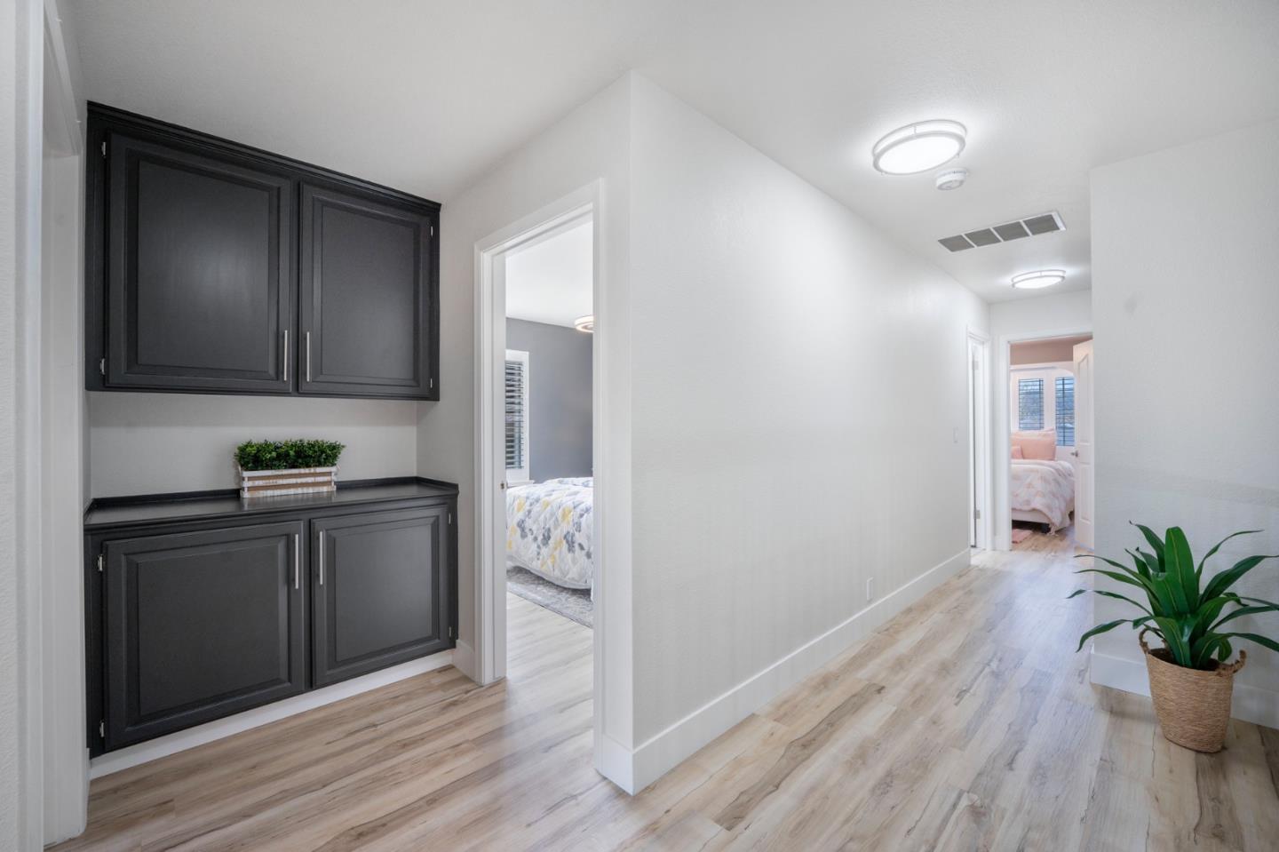 Detail Gallery Image 21 of 39 For 17440 Calle Mazatan, Morgan Hill,  CA 95037 - 4 Beds | 2 Baths