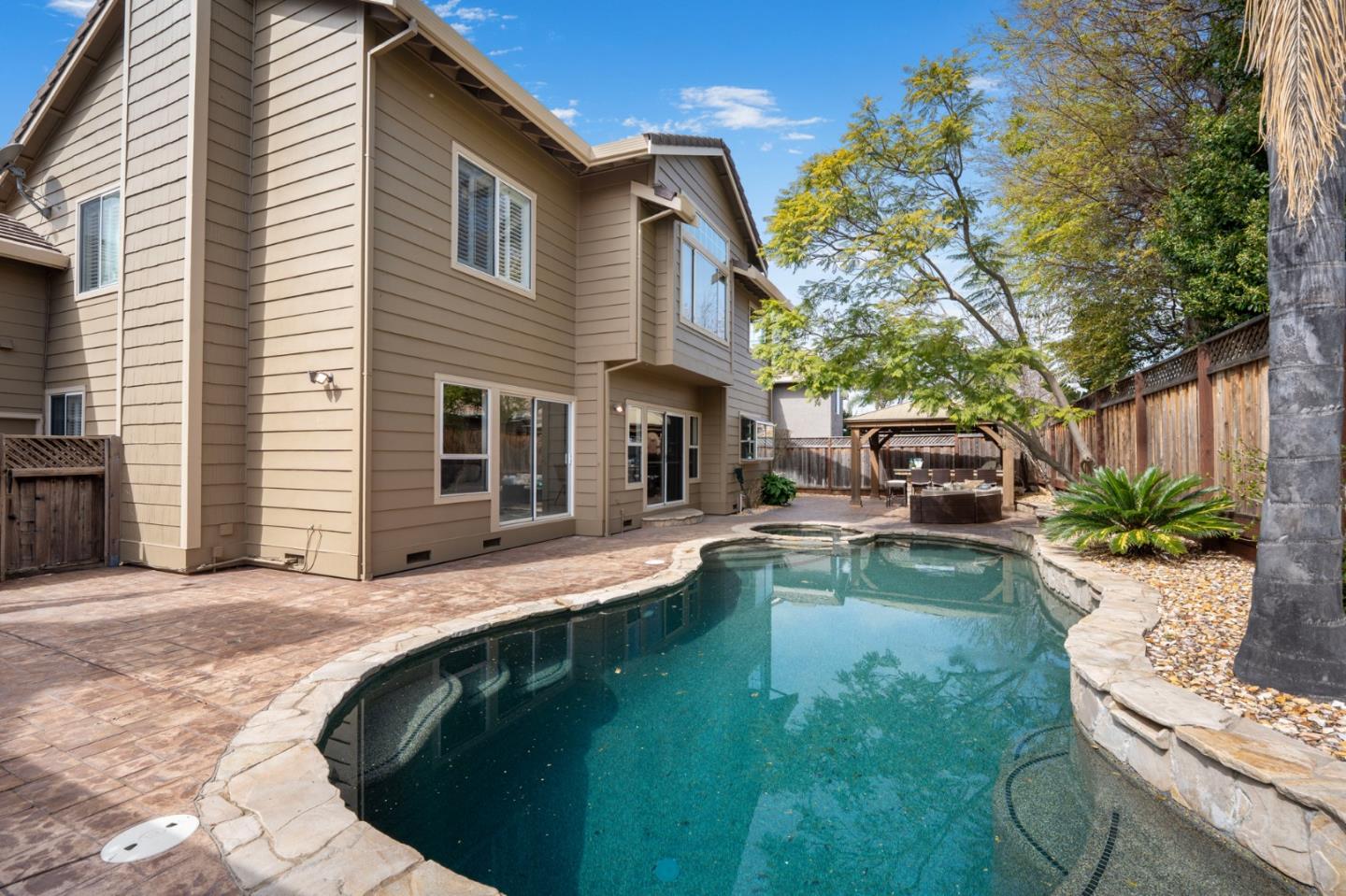 Detail Gallery Image 33 of 39 For 17440 Calle Mazatan, Morgan Hill,  CA 95037 - 4 Beds | 2 Baths