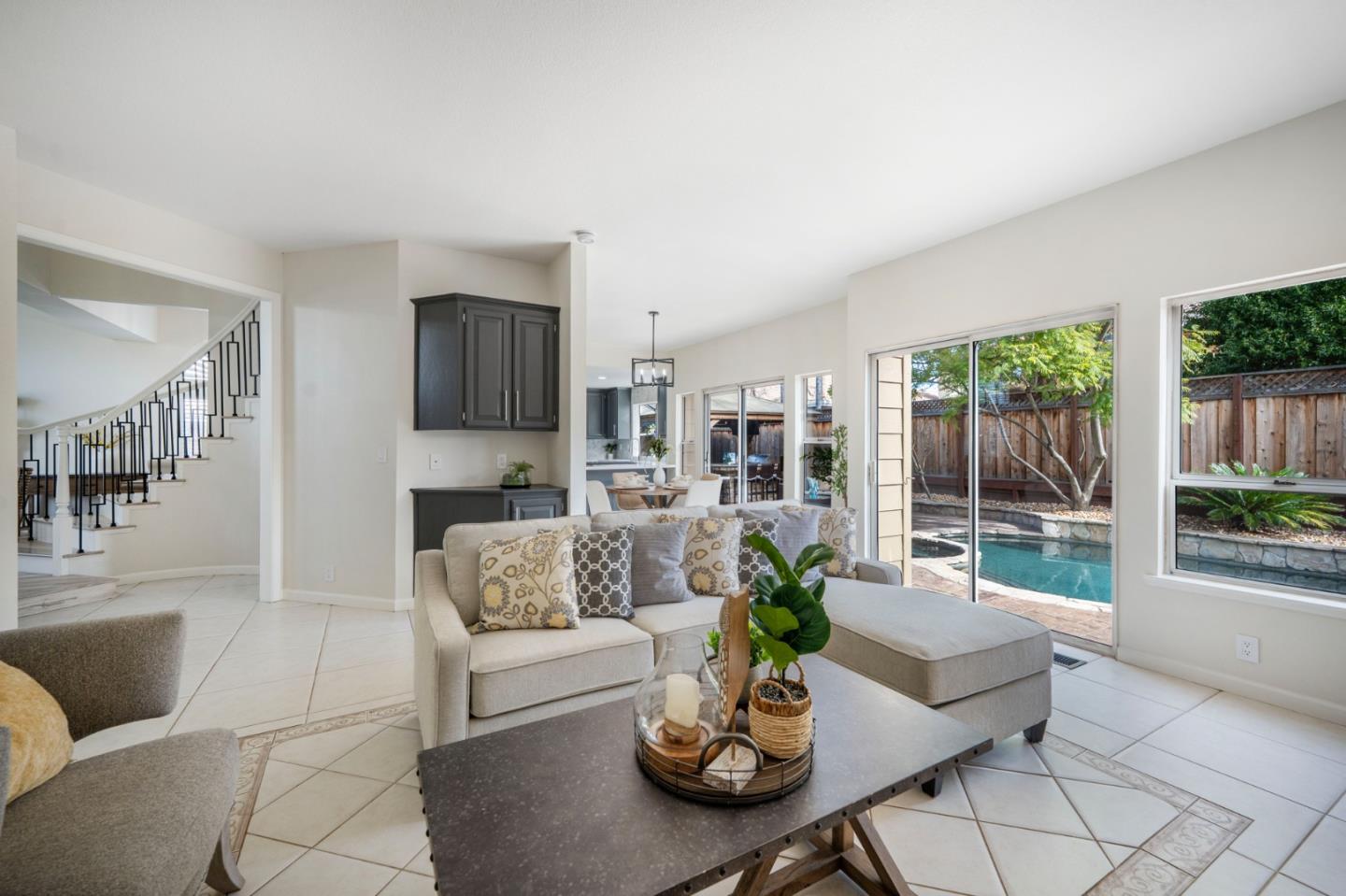 Detail Gallery Image 7 of 39 For 17440 Calle Mazatan, Morgan Hill,  CA 95037 - 4 Beds | 2 Baths