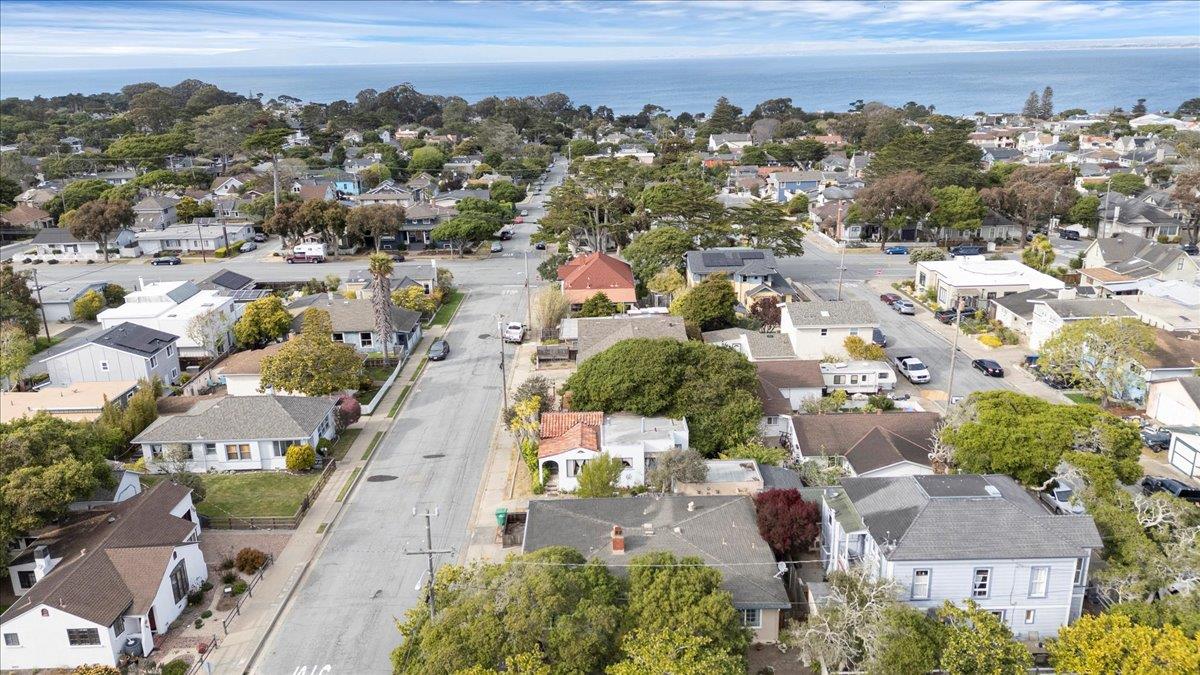 Detail Gallery Image 1 of 39 For 728 Spruce Ave, Pacific Grove,  CA 93950 - 3 Beds | 2 Baths