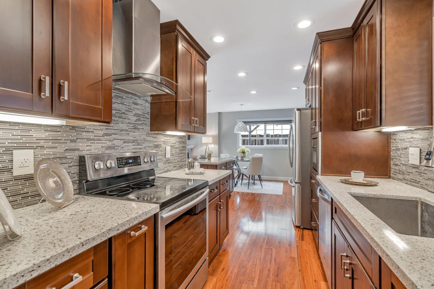Detail Gallery Image 10 of 38 For 3394 Zisch Dr, San Jose,  CA 95118 - 3 Beds | 2 Baths