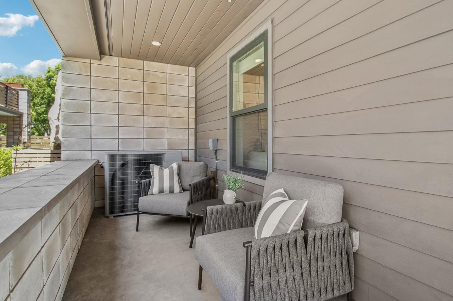 Detail Gallery Image 9 of 108 For 663 Agave Ter, Sunnyvale,  CA 94086 - 3 Beds | 2/1 Baths