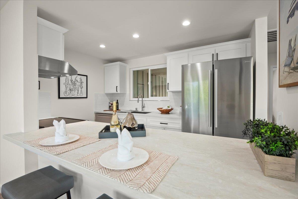 Detail Gallery Image 8 of 18 For 1103 Reed Ave #C,  Sunnyvale,  CA 94086 - 2 Beds | 1 Baths