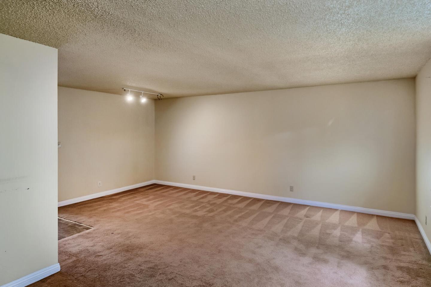Detail Gallery Image 5 of 30 For 4553 Capitol Reef Ct, San Jose,  CA 95136 - 3 Beds | 2 Baths