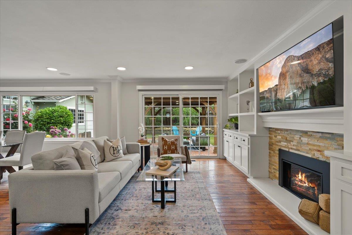 Detail Gallery Image 16 of 47 For 4910 Borina Dr, San Jose,  CA 95129 - 4 Beds | 2 Baths
