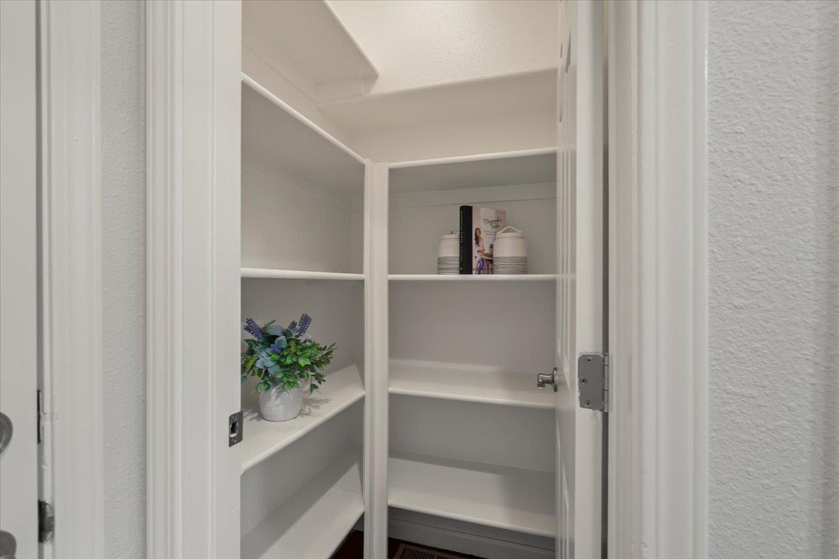 Detail Gallery Image 27 of 47 For 4910 Borina Dr, San Jose,  CA 95129 - 4 Beds | 2 Baths