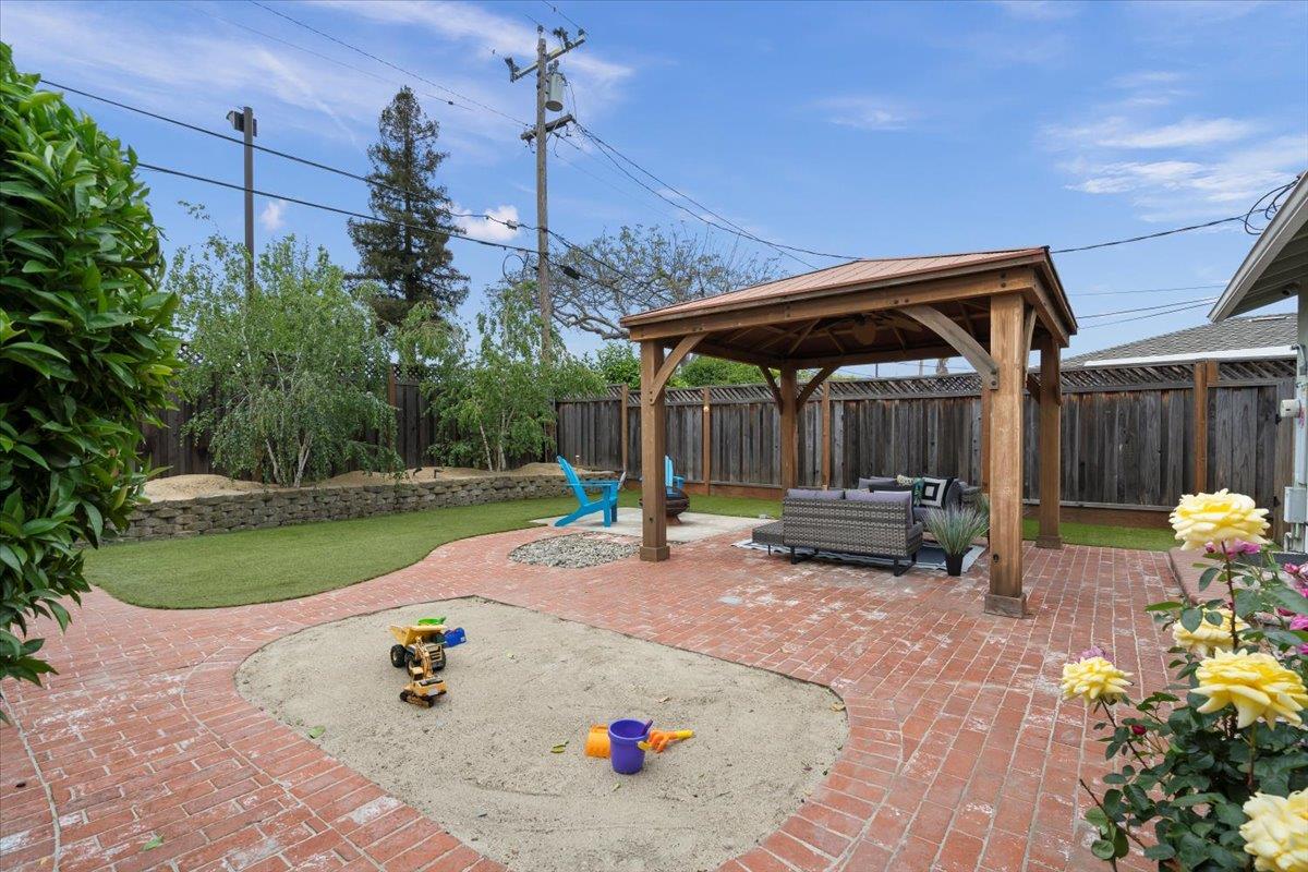 Detail Gallery Image 43 of 47 For 4910 Borina Dr, San Jose,  CA 95129 - 4 Beds | 2 Baths