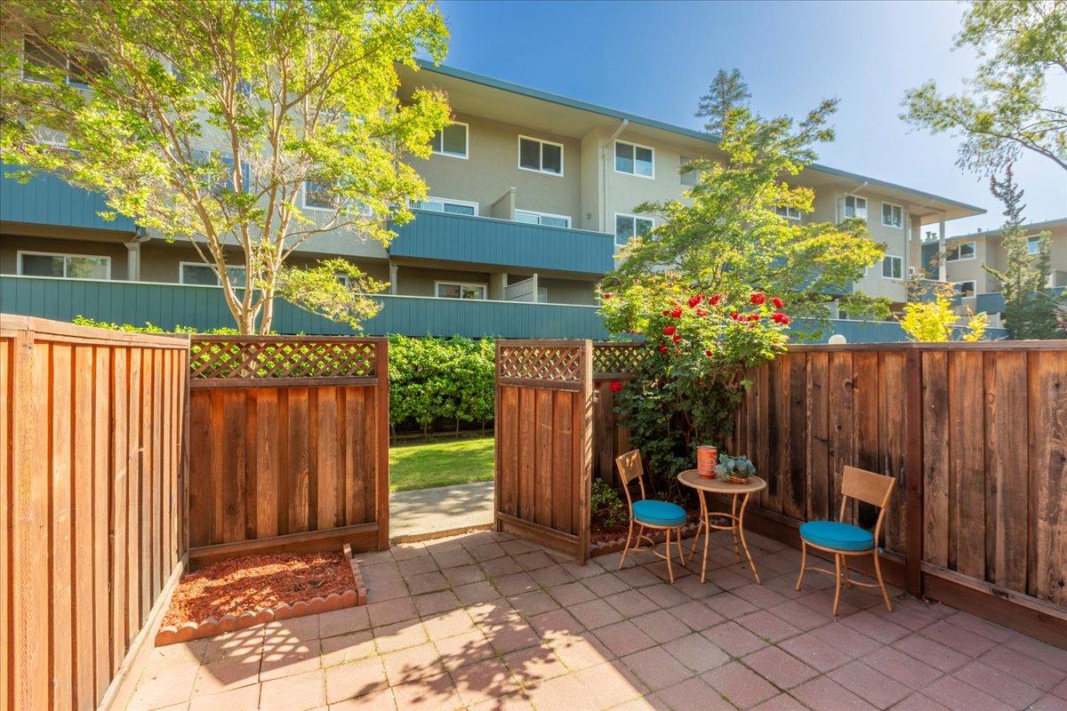 Detail Gallery Image 26 of 42 For 7070 Rainbow Dr #8,  San Jose,  CA 95129 - 2 Beds | 1/1 Baths