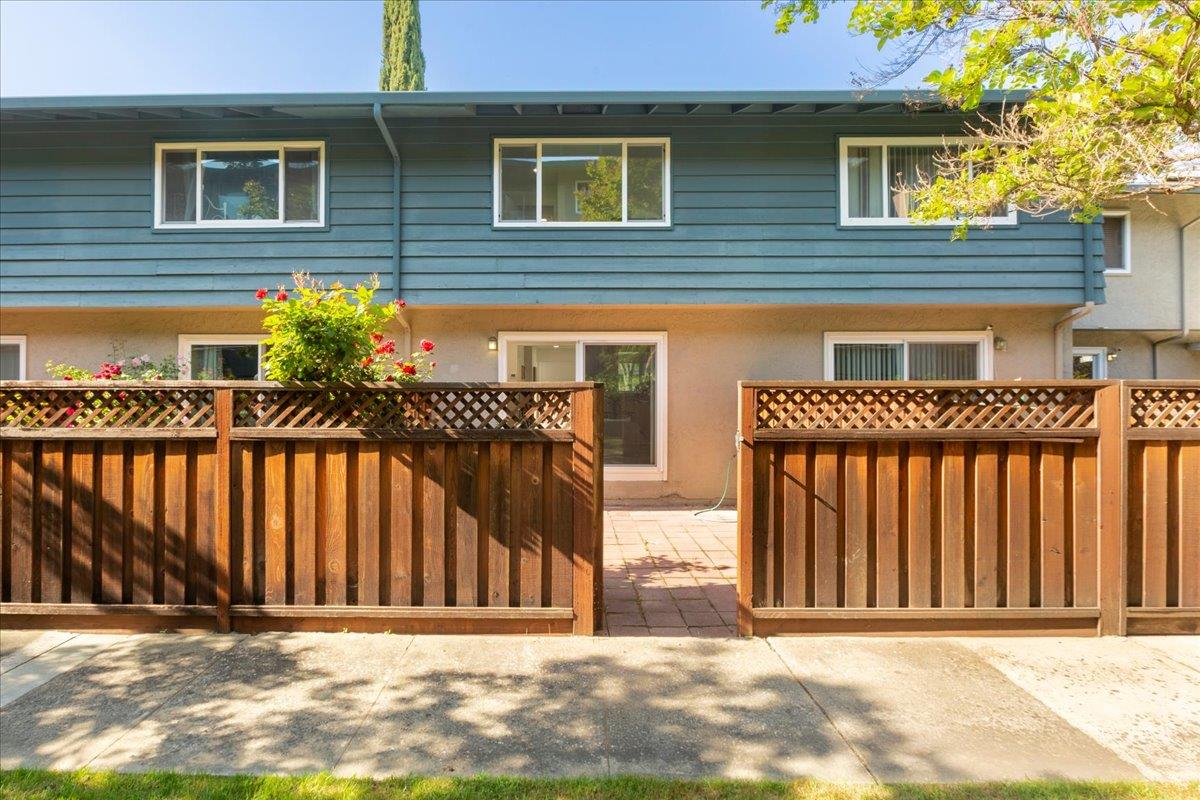 Detail Gallery Image 27 of 42 For 7070 Rainbow Dr #8,  San Jose,  CA 95129 - 2 Beds | 1/1 Baths