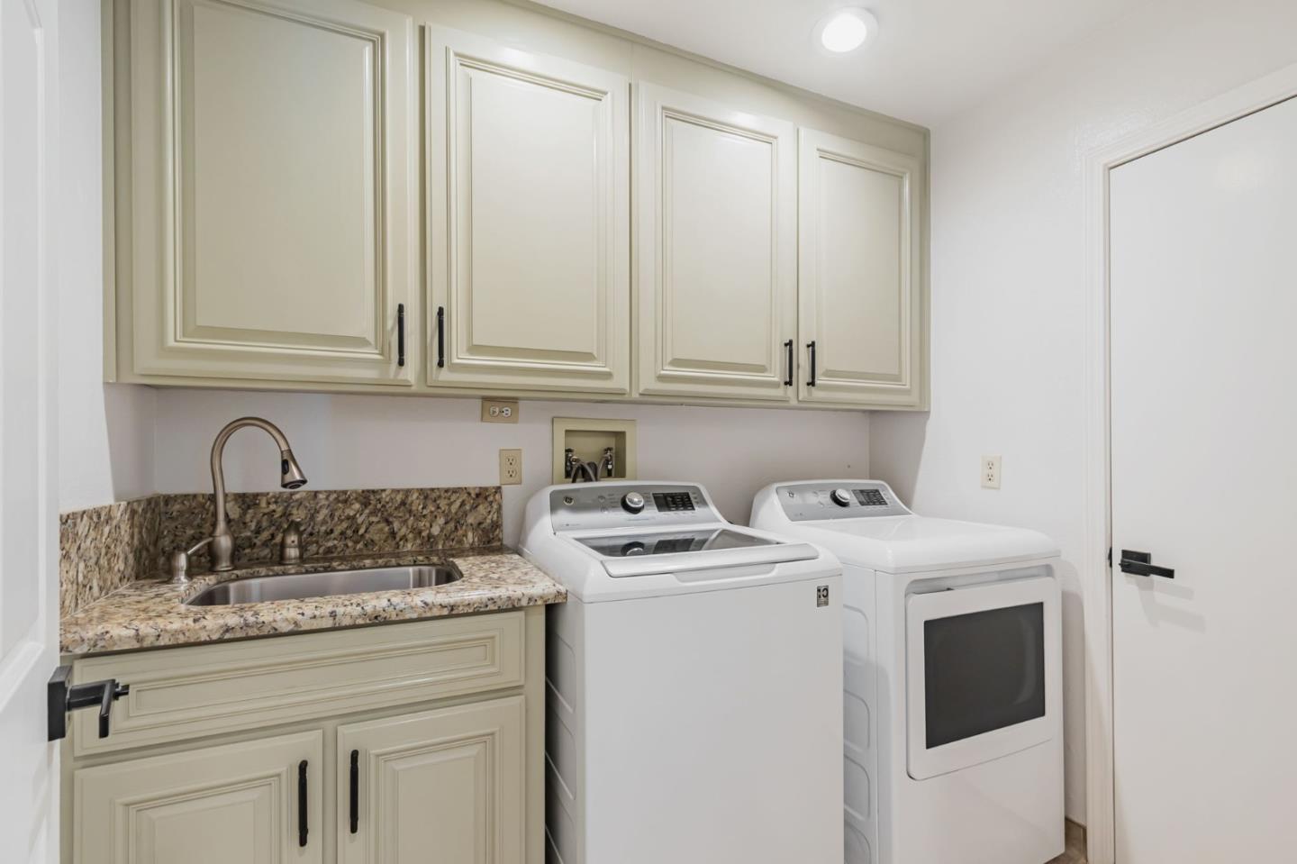 Detail Gallery Image 63 of 87 For 7172 Bridge Ct, San Jose,  CA 95120 - 5 Beds | 2/1 Baths