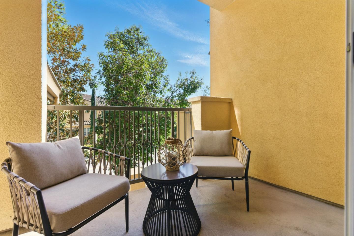 Detail Gallery Image 19 of 69 For 949 Indian Wells Ave, Sunnyvale,  CA 94085 - 3 Beds | 3 Baths
