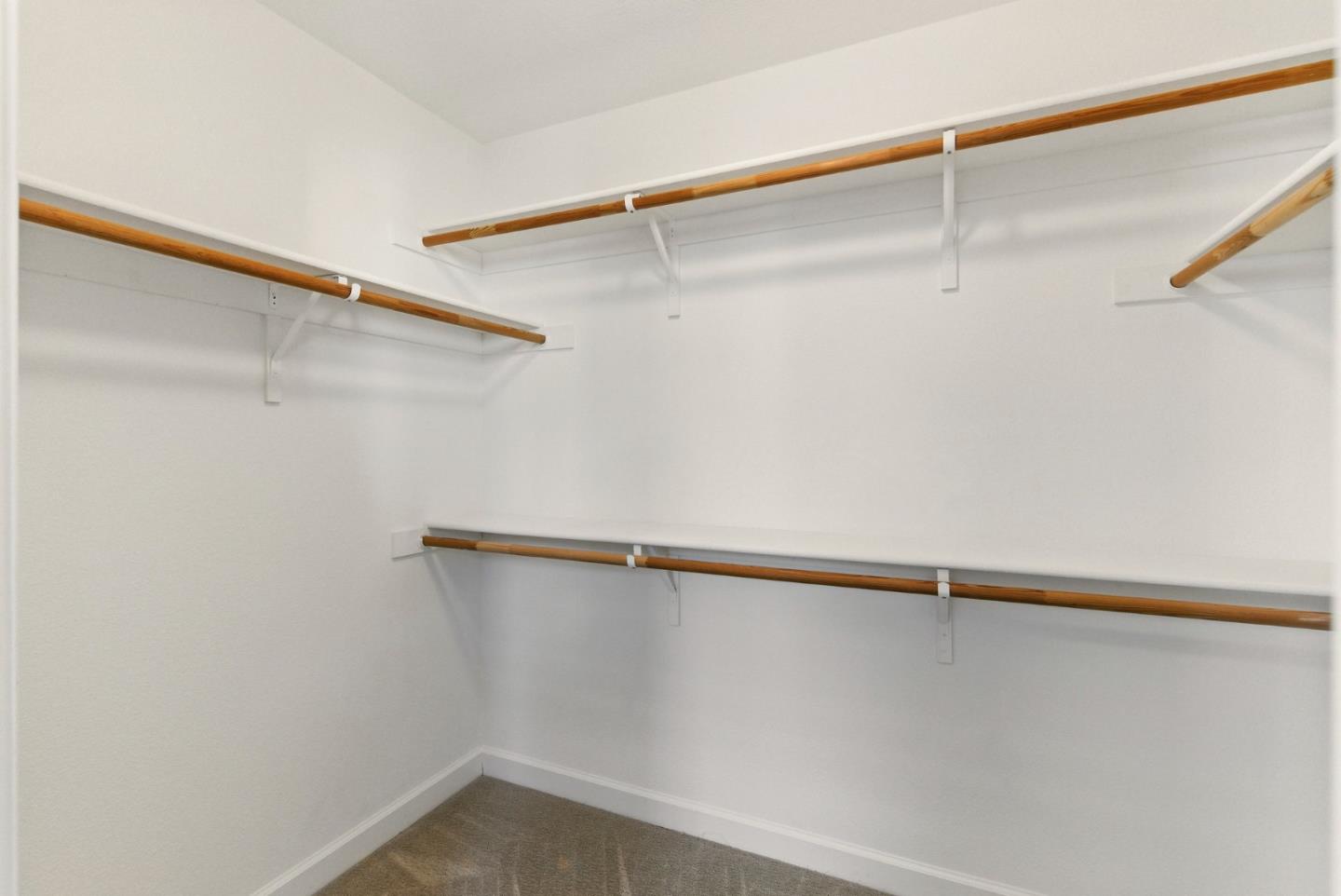 Detail Gallery Image 29 of 69 For 949 Indian Wells Ave, Sunnyvale,  CA 94085 - 3 Beds | 3 Baths