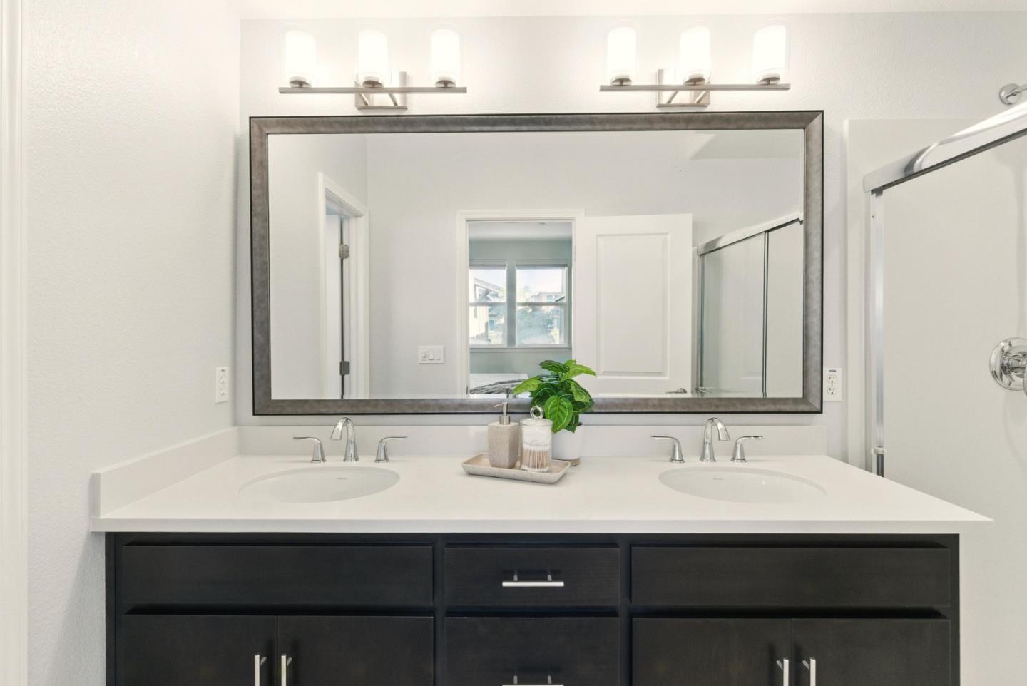 Detail Gallery Image 30 of 69 For 949 Indian Wells Ave, Sunnyvale,  CA 94085 - 3 Beds | 3 Baths