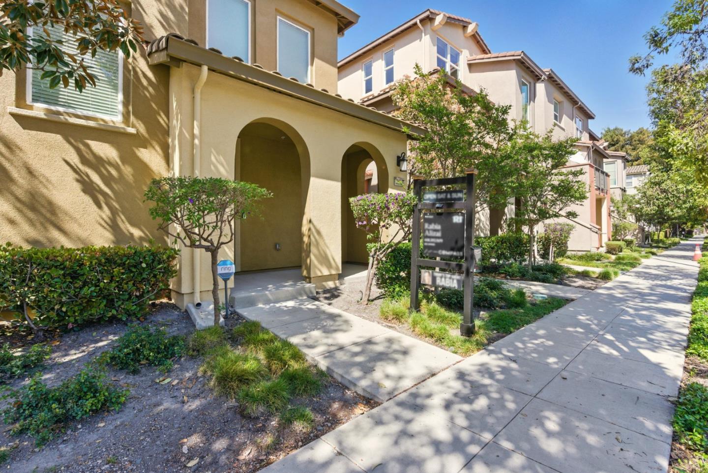 Detail Gallery Image 5 of 69 For 949 Indian Wells Ave, Sunnyvale,  CA 94085 - 3 Beds | 3 Baths