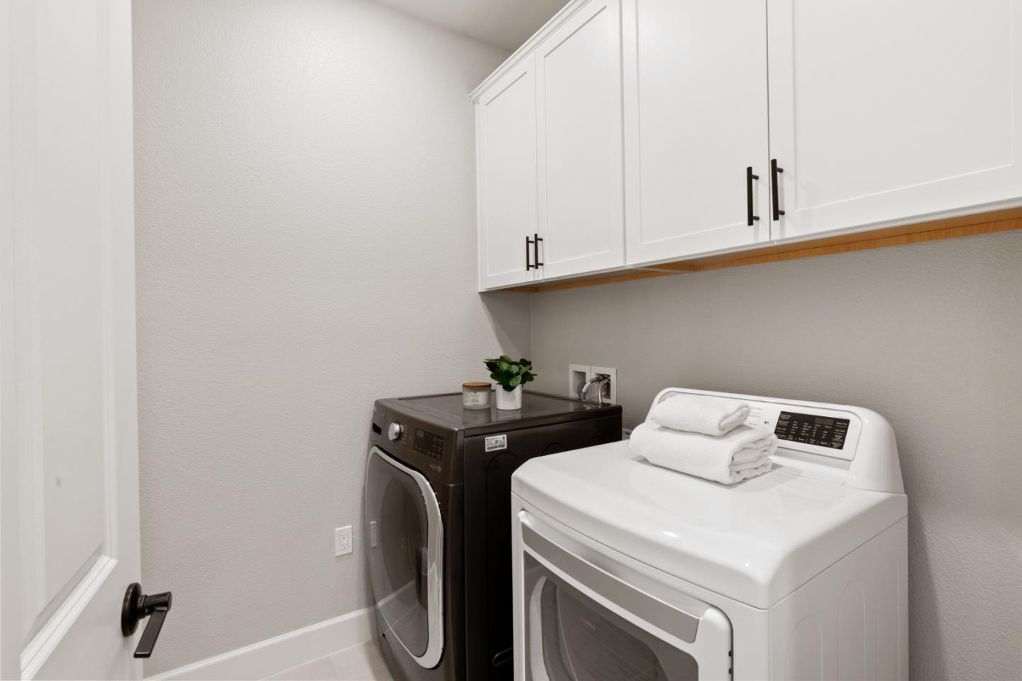 Detail Gallery Image 14 of 19 For 1530 Sawana Way, Gilroy,  CA 95020 - 3 Beds | 2 Baths
