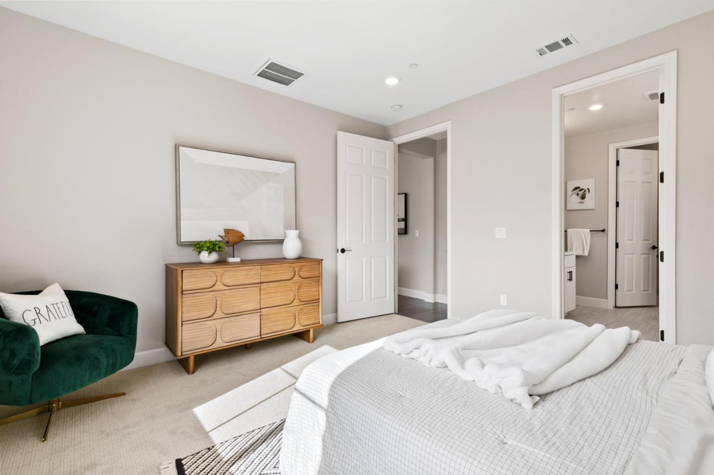 Detail Gallery Image 9 of 19 For 1530 Sawana Way, Gilroy,  CA 95020 - 3 Beds | 2 Baths