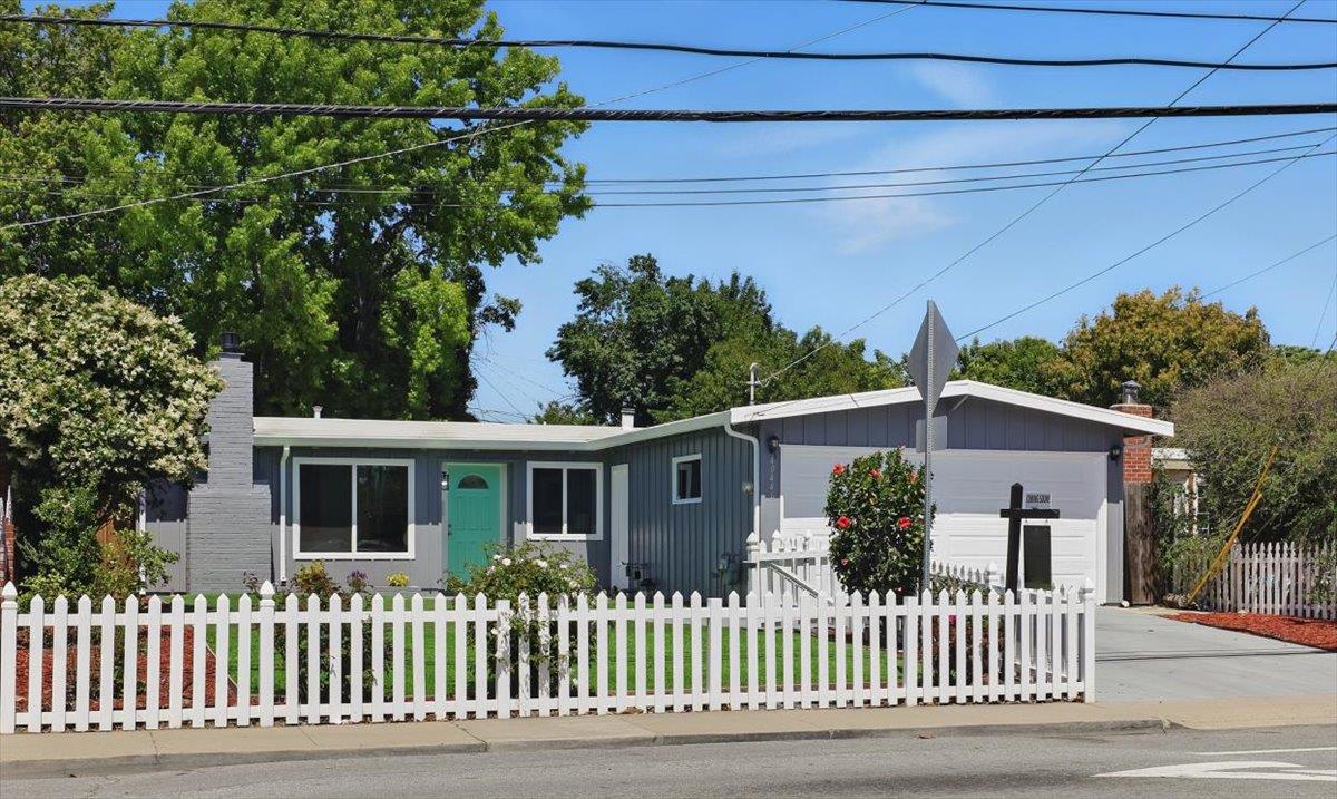 40446 Davis Street, Fremont, California 94538, 3 Bedrooms Bedrooms, ,2 BathroomsBathrooms,Residential,For Sale,40446 Davis Street,ML82004749