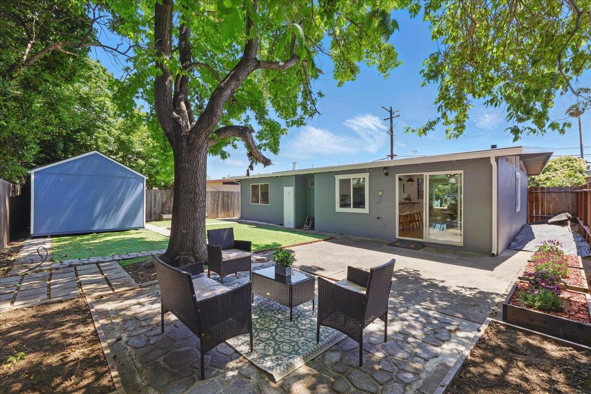 40446 Davis Street, Fremont, California 94538, 3 Bedrooms Bedrooms, ,2 BathroomsBathrooms,Residential,For Sale,40446 Davis Street,ML82004749