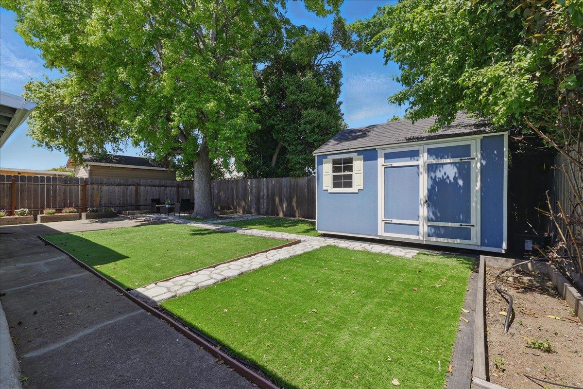 40446 Davis Street, Fremont, California 94538, 3 Bedrooms Bedrooms, ,2 BathroomsBathrooms,Residential,For Sale,40446 Davis Street,ML82004749
