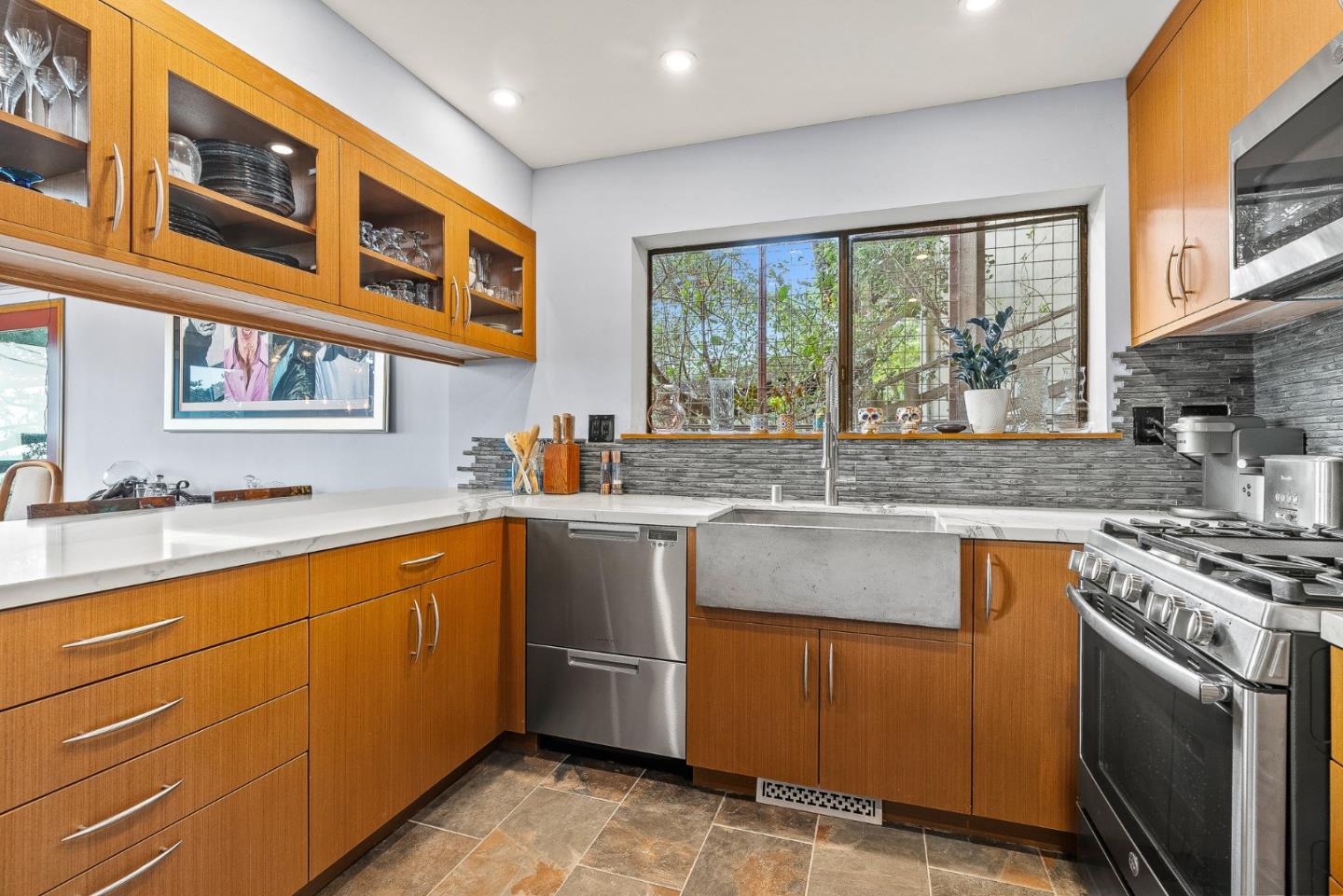 Detail Gallery Image 17 of 32 For 24805 Lower Trl, Carmel,  CA 93923 - 2 Beds | 2/1 Baths
