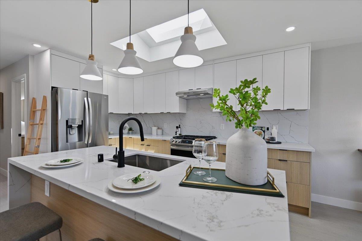 Detail Gallery Image 12 of 104 For 42948 Applewood St, Fremont,  CA 94538 - 3 Beds | 2 Baths