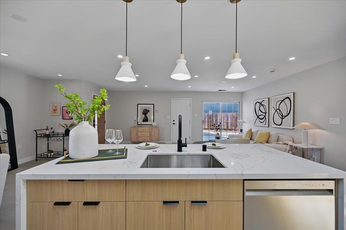 Detail Gallery Image 7 of 104 For 42948 Applewood St, Fremont,  CA 94538 - 3 Beds | 2 Baths