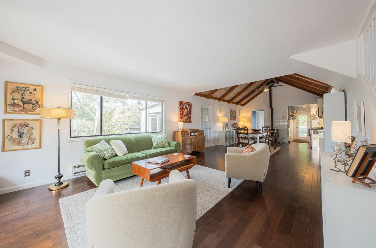 Detail Gallery Image 10 of 35 For 75 Paso Hondo a,  Carmel Valley,  CA 93924 - 2 Beds | 2 Baths