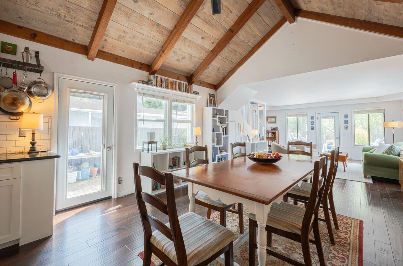 Detail Gallery Image 13 of 35 For 75 Paso Hondo a,  Carmel Valley,  CA 93924 - 2 Beds | 2 Baths