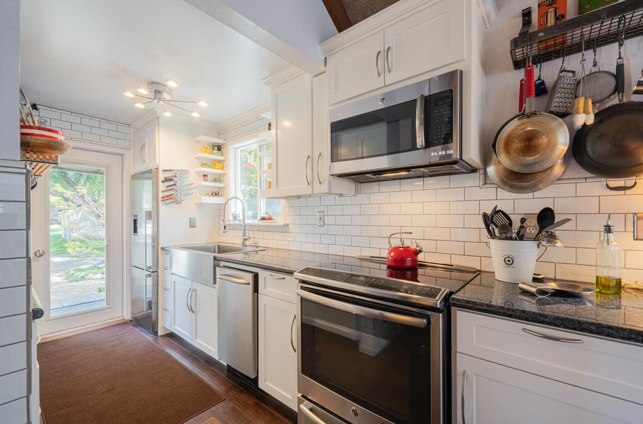 Detail Gallery Image 17 of 35 For 75 Paso Hondo a,  Carmel Valley,  CA 93924 - 2 Beds | 2 Baths