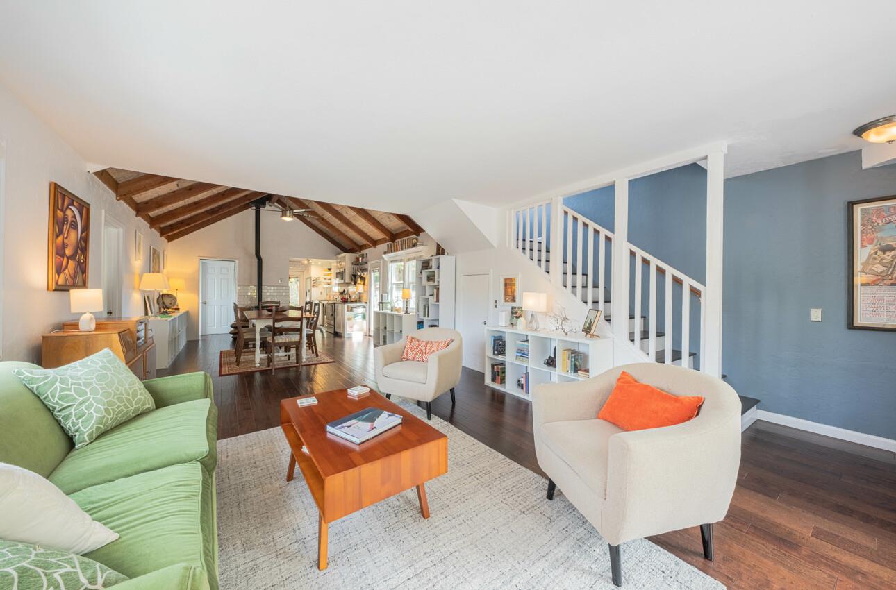 Detail Gallery Image 9 of 35 For 75 Paso Hondo a,  Carmel Valley,  CA 93924 - 2 Beds | 2 Baths