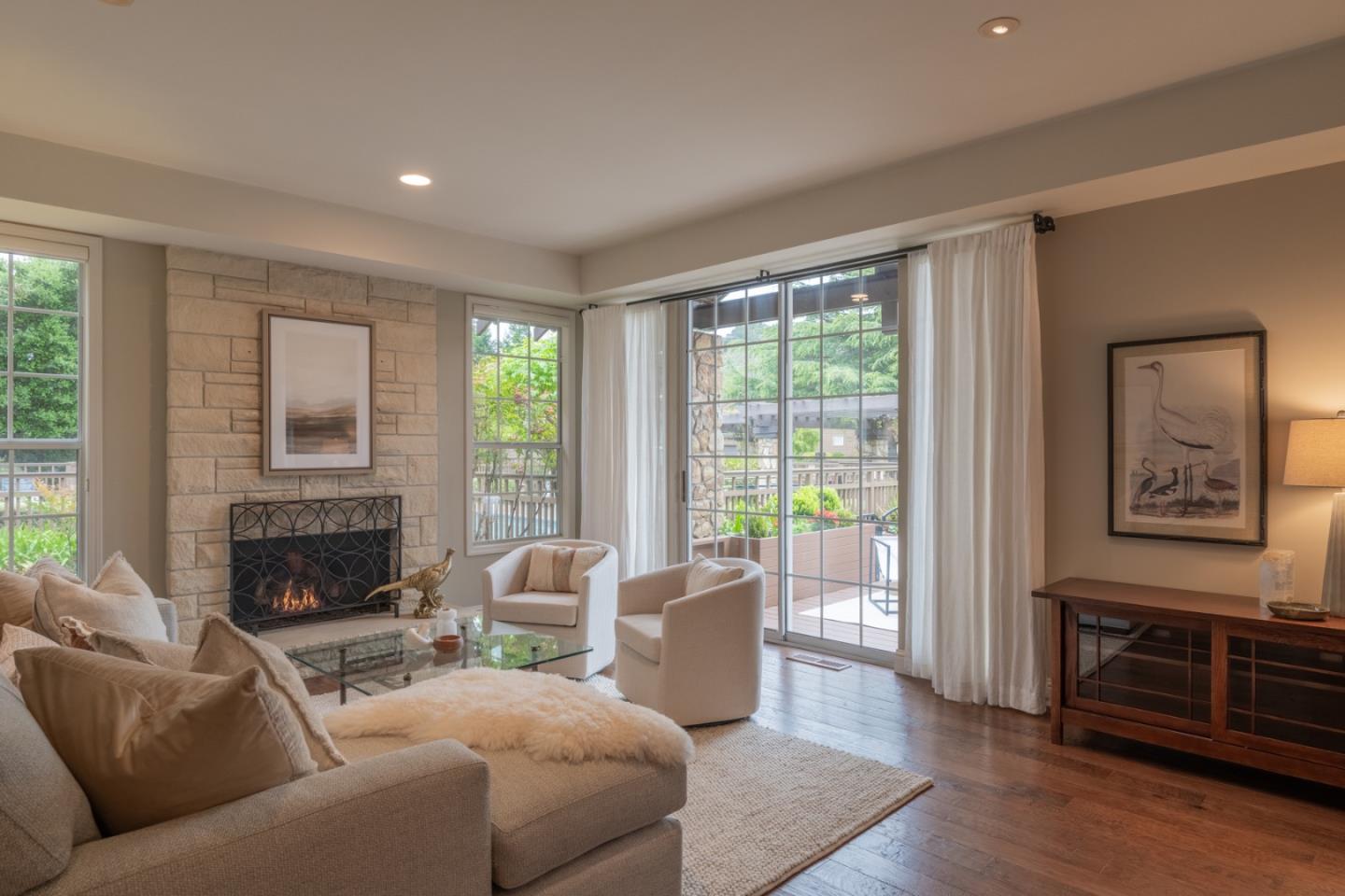 Detail Gallery Image 19 of 32 For 9904 Club Place, Carmel,  CA 93923 - 2 Beds | 3 Baths